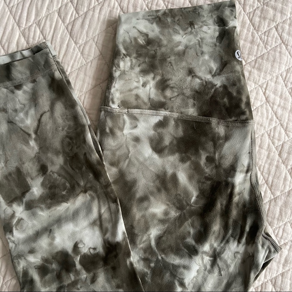 Lululemon Aligns - image 4